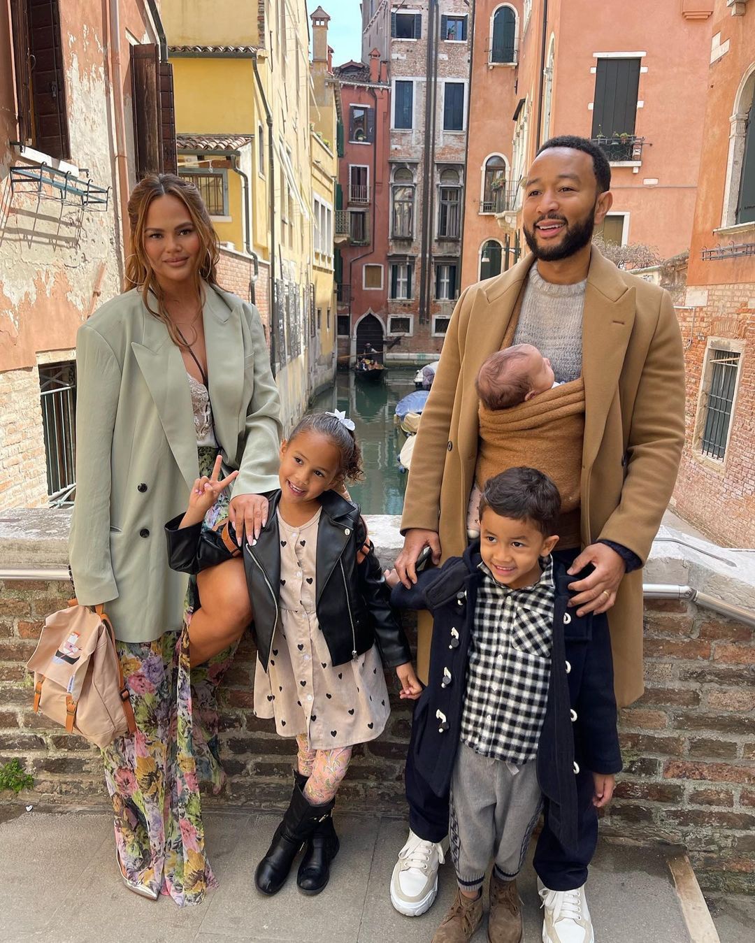 Chrissy Teigen, John Legend, Miles, Luna, Esti
