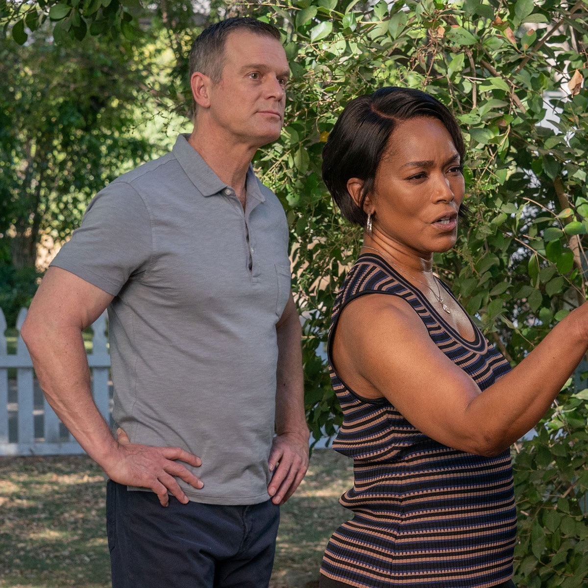 9-1-1, Peter Krause, Angela Bassett