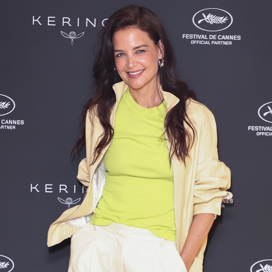 Katie Holmes Debuts Subtle, Yet Striking Hair Transformation – E! Online Katie Holmes Debuts Subtle, Yet Striking Hair Transformation – E! Online