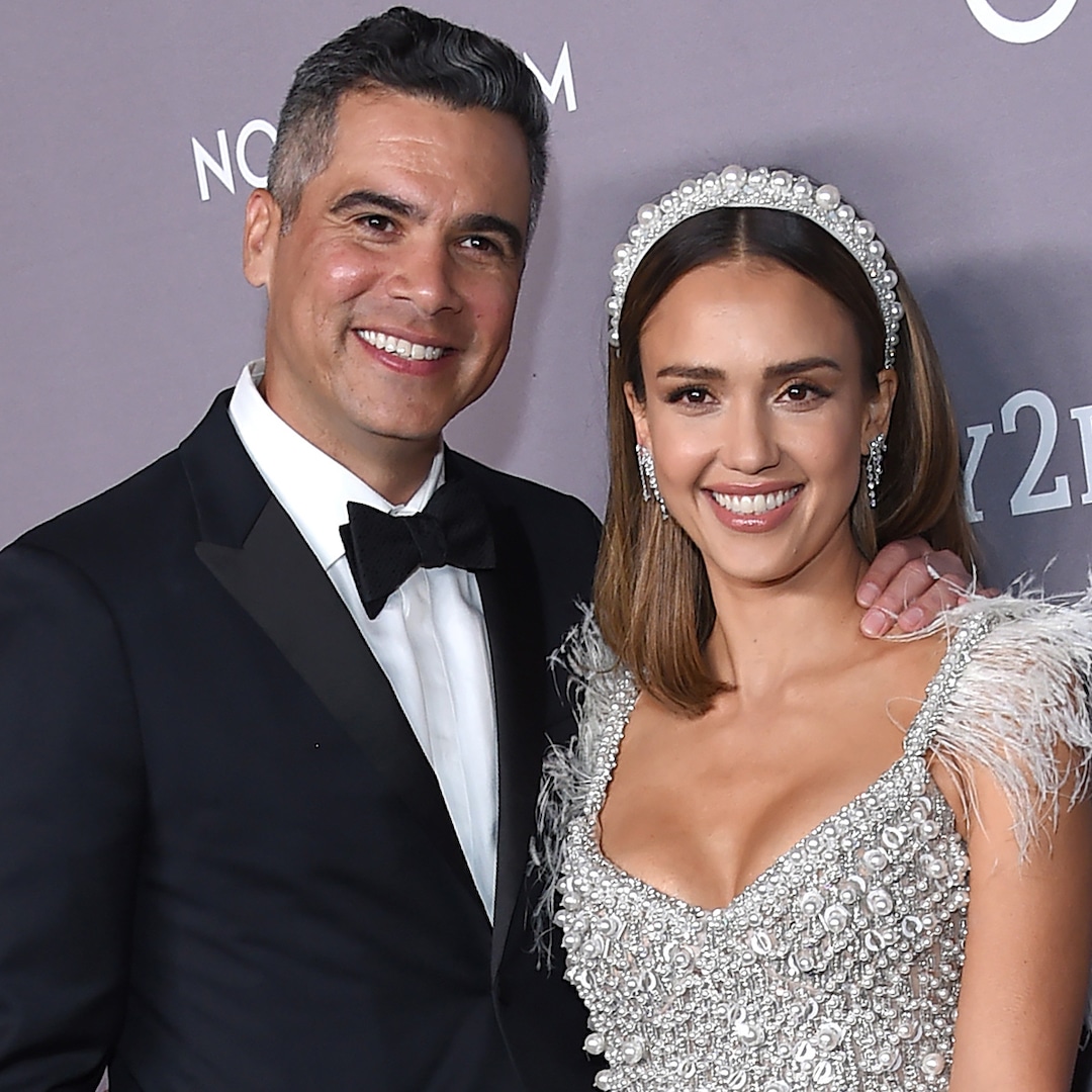 Jessica Alba Compared Cash Warren Marriage to Being “Roommates” Before Breakup – E! Online Jessica Alba Compared Cash Warren Marriage to Being “Roommates” Before Breakup – E! Online