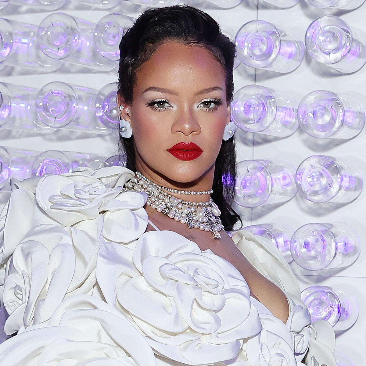 Rihanna’s Makeup Artist Reveals the Most Useful Red Lipstick Hack
