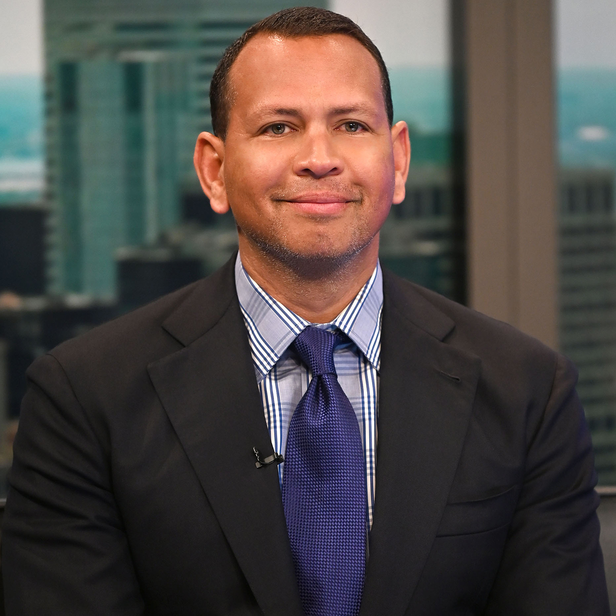 What to know about gum disease following Alex Rodriguez's