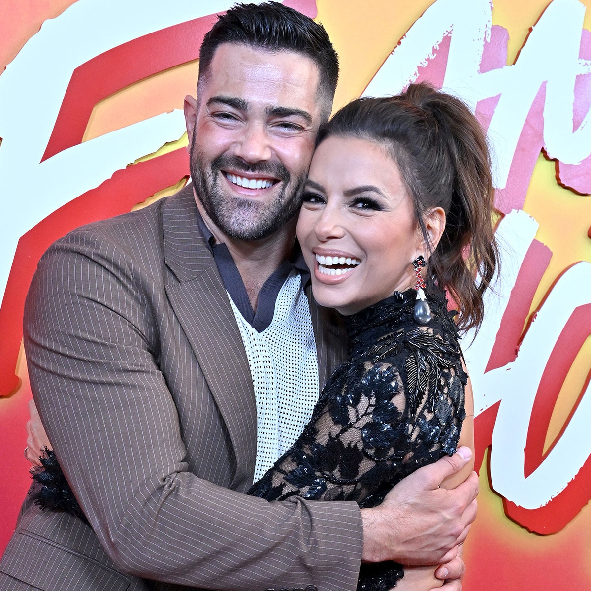 You Need to See Eva Longoria and Jesse Metcalfes Flamin Hot Reunion picture photo