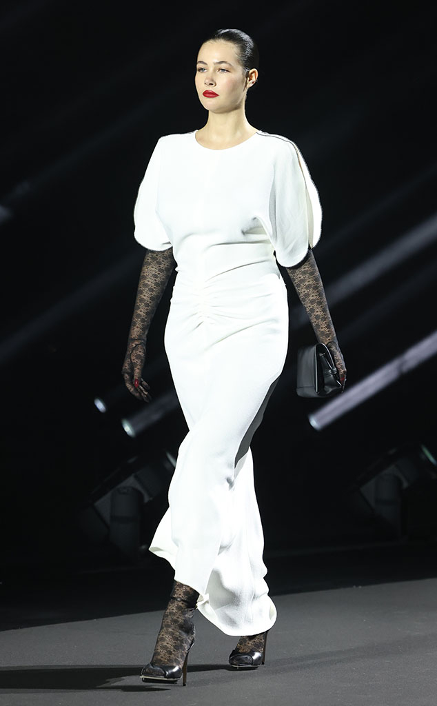 Kobe Bryant's Daughter Natalia Bryant Makes Her Runway Debut For Versace At  Milan Fashion Week