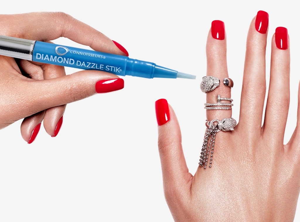 Make Your Jewelry Sparkle With This Top-Rated $9 Cleaning Pen