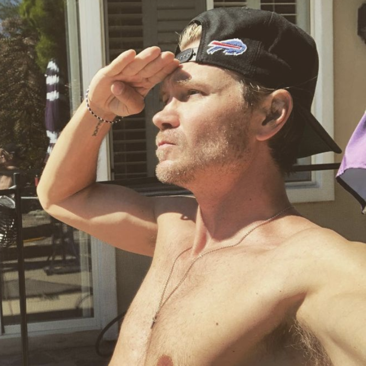 One Tree Hill’s Chad Michael Murray Shows Off Shirtless Video