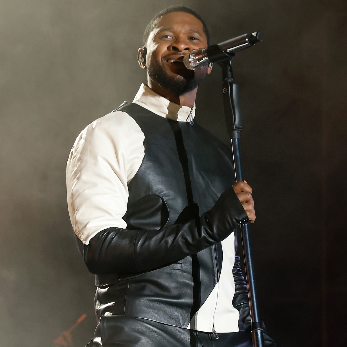 <div>Usher Weighs In On Debate Over Keke Palmer's Concert Appearance</div>