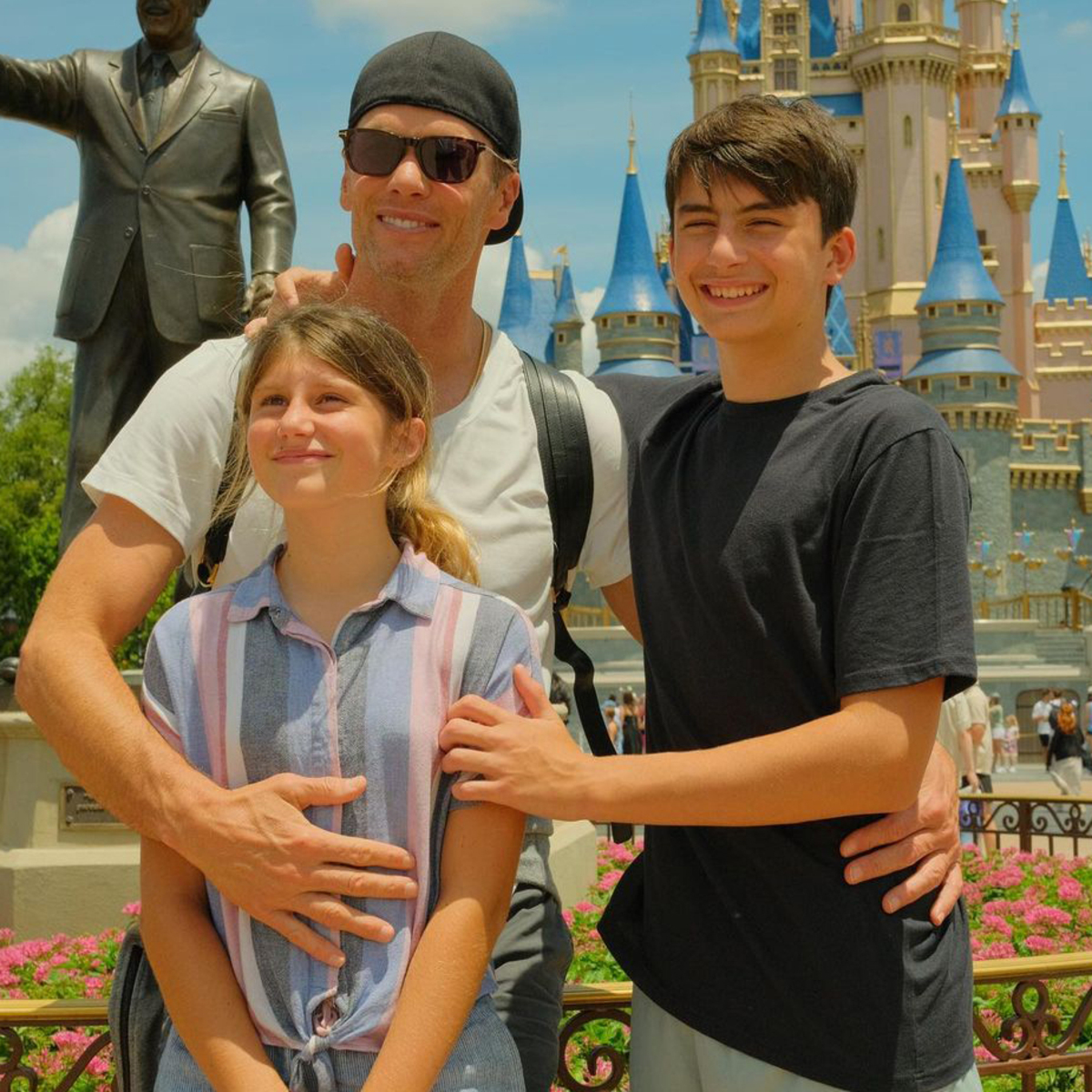 Celebs Visit Disney Theme Parks: Photos