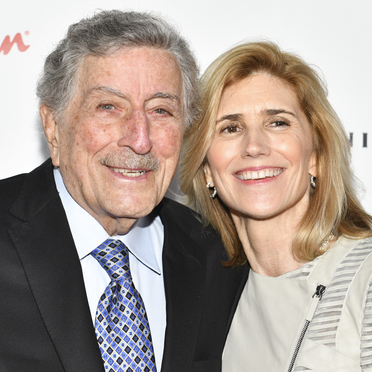Tony Bennett’s Wife and Son Honor His “Life and Humanity” After Death