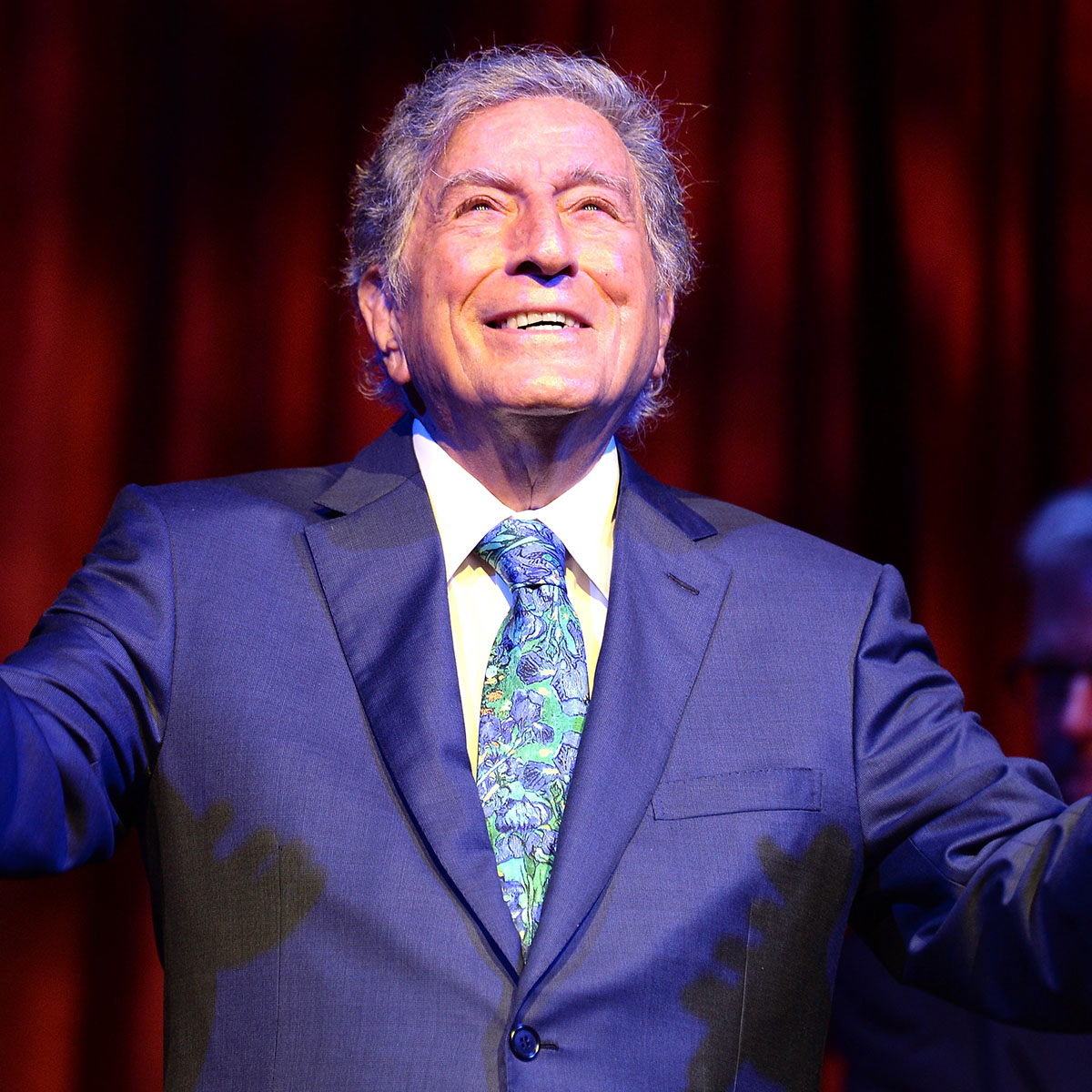Anderson Cooper, Carson Daly & More Honor Tony Bennett After His Death