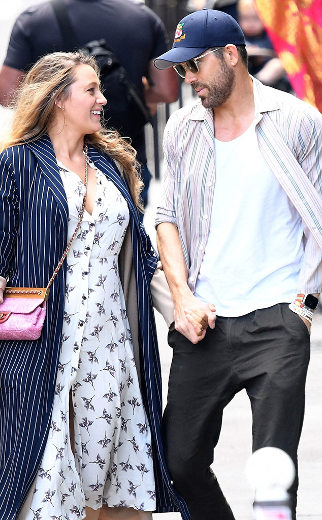 Blake Lively and Ryan Reynolds Are Très Chic on Romantic Paris Getaway