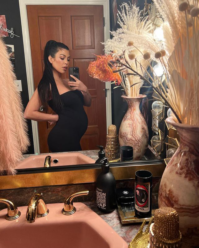 Pregnant Kourtney Kardashian gives look at baby boy's nursery