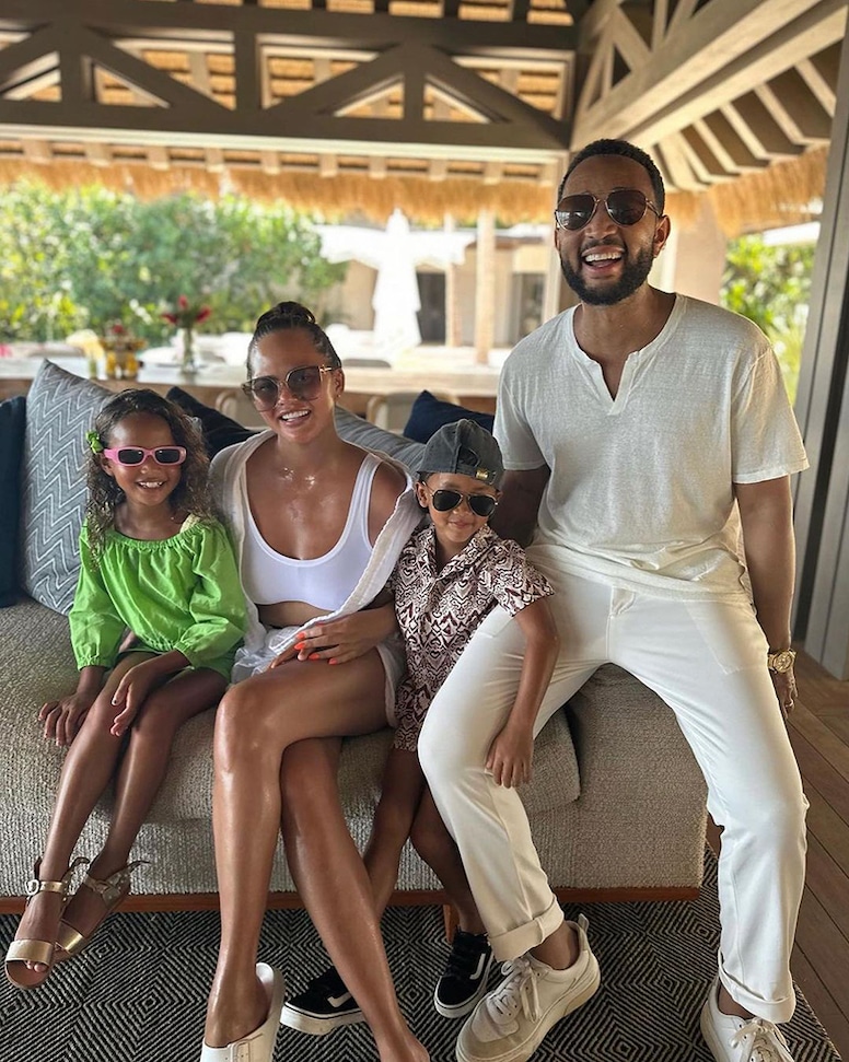 John Legend, Chrissy Teigen, Luna, Miles, Vacation, Instagram