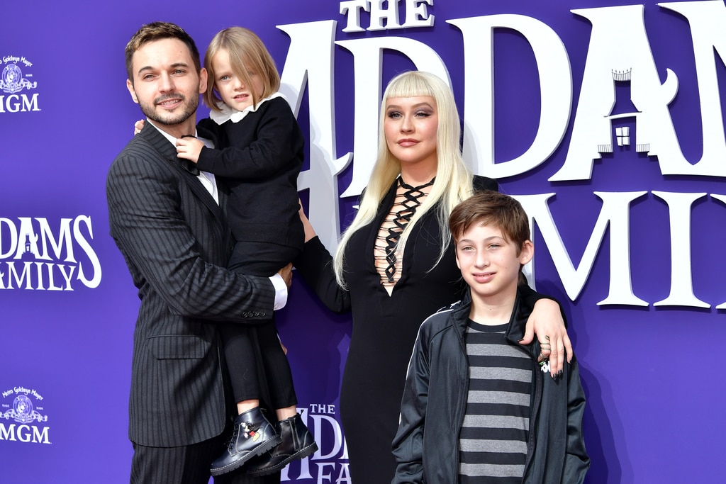 Christina Aguilera postet seltenes Bild mit ihren beiden Kindern und ihrem Verlobten Matt Rutler