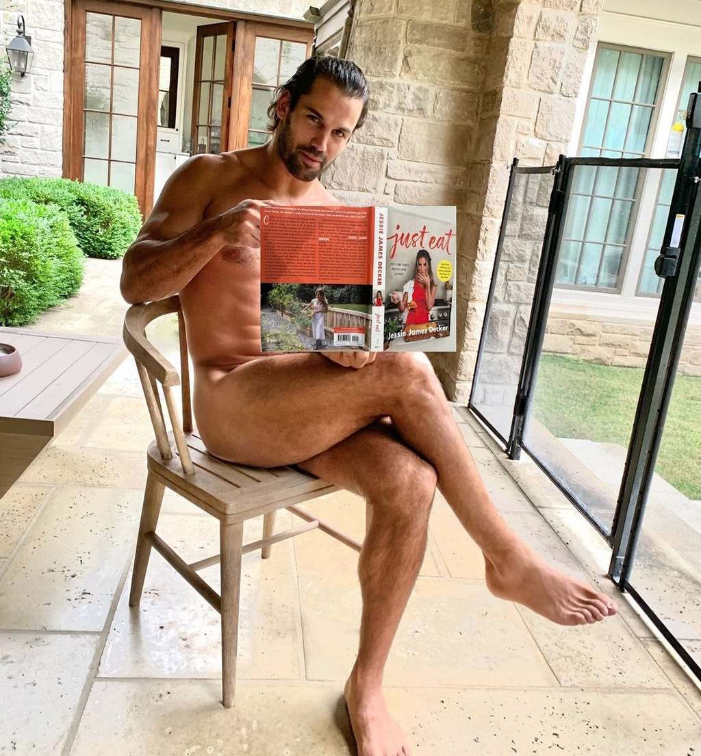 Eric Decker, Instagram
