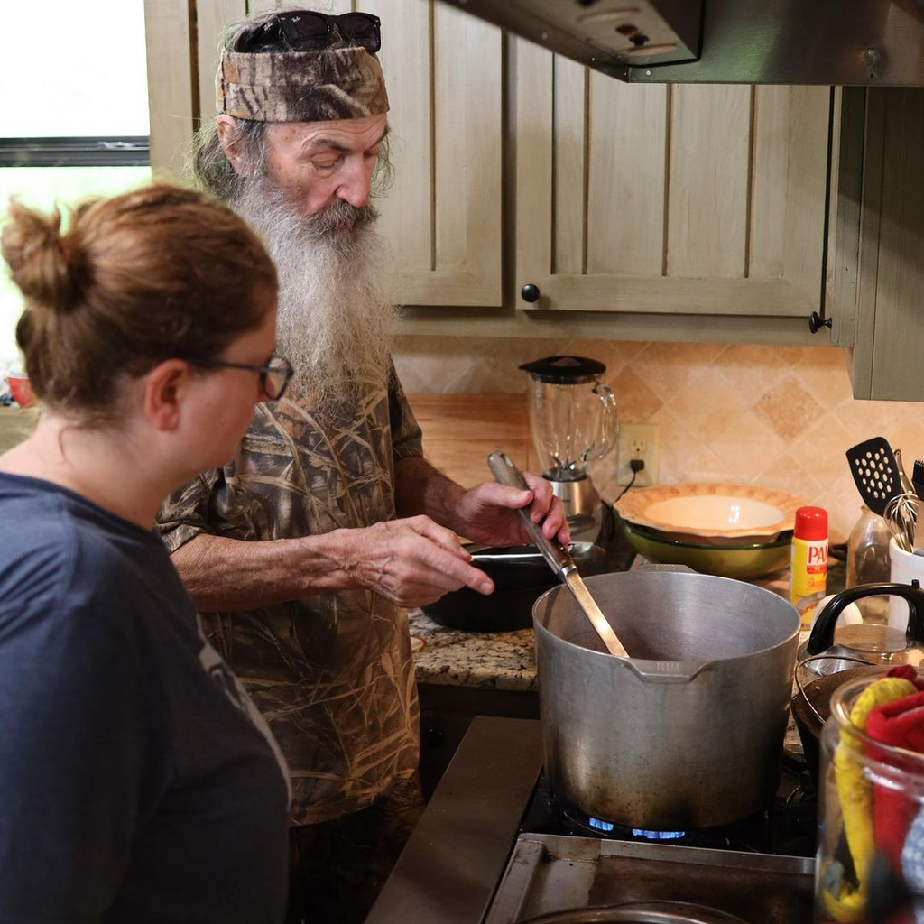 Phil Robertson, Phyllis Robertson Thomas