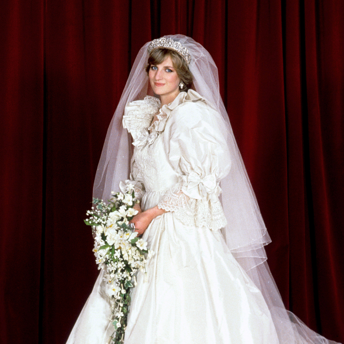 Princess Diana’s Never-Before-Seen Spare Wedding Dress Revealed