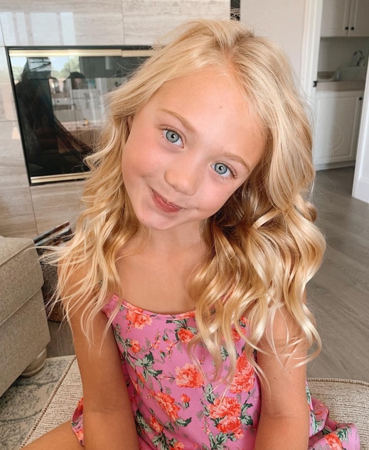 Why the LaBrant Family's Song "Like Taylor Swift" Is ...