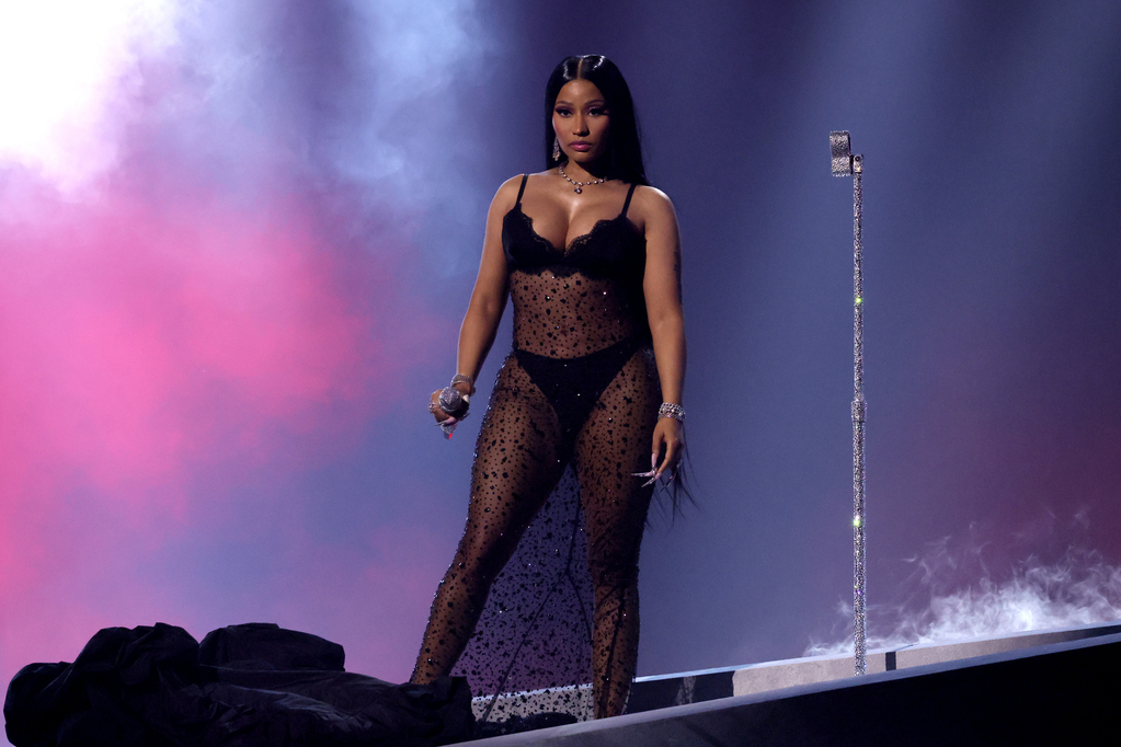 Nicki Minaj Responds After Boobs Pop Out At Made In America 
