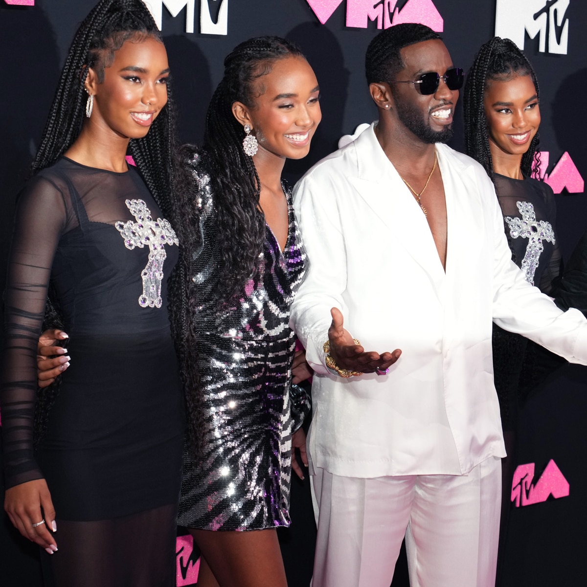 Give Diddy’ Daughters an Award For Praising Dad at the MTV VMAs