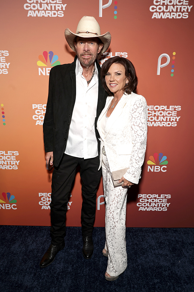 Toby Keith Steps Out With Wife Tricia at the 2023 People's Choice