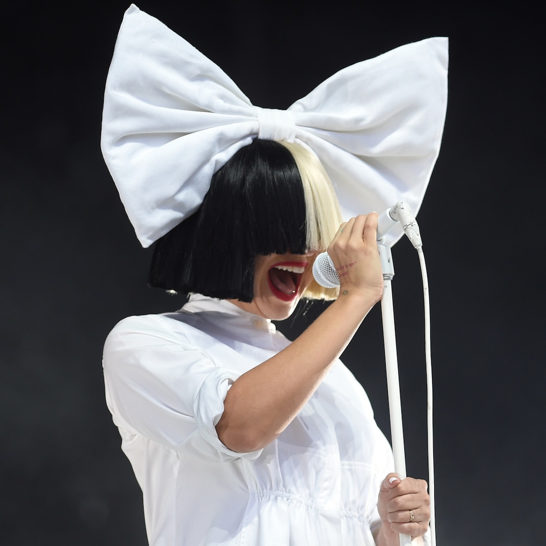 Singer Sia Reveals She Got a Face Lift