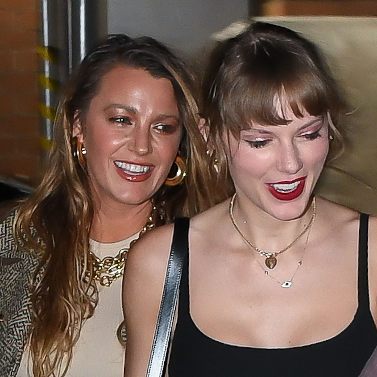 Photos From Taylor Swift's Night Out With Brittany Mahomes, Sophie 