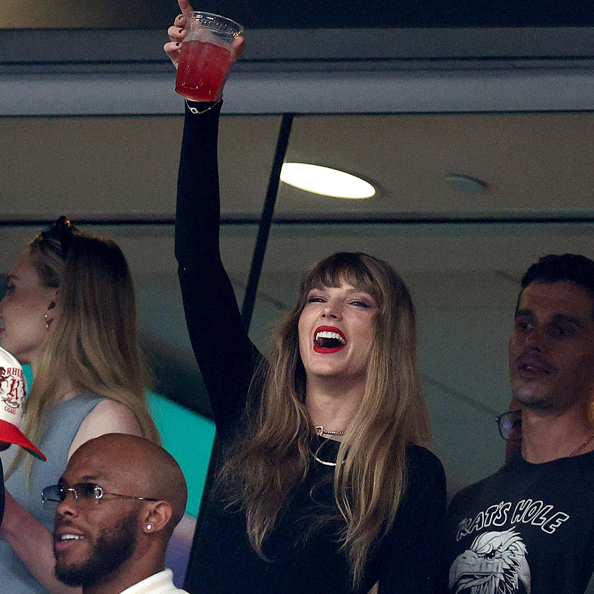 Best Photos of Travis Kelce Playing in Second NFL Game with Taylor Swift  Watching from Crowd: Photo 4974031, Football, nfl, Sports, Travis Kelce  Photos