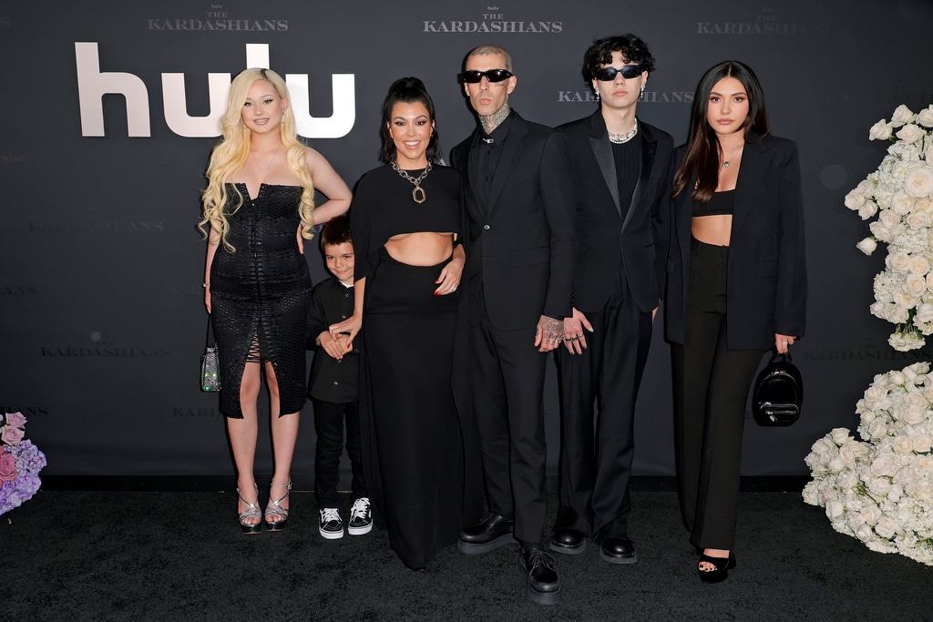 Alabama Barker, Reign Disick, Kourtney Kardashian, Travis Barker, Landon Barker, Atiana De La Hoya
