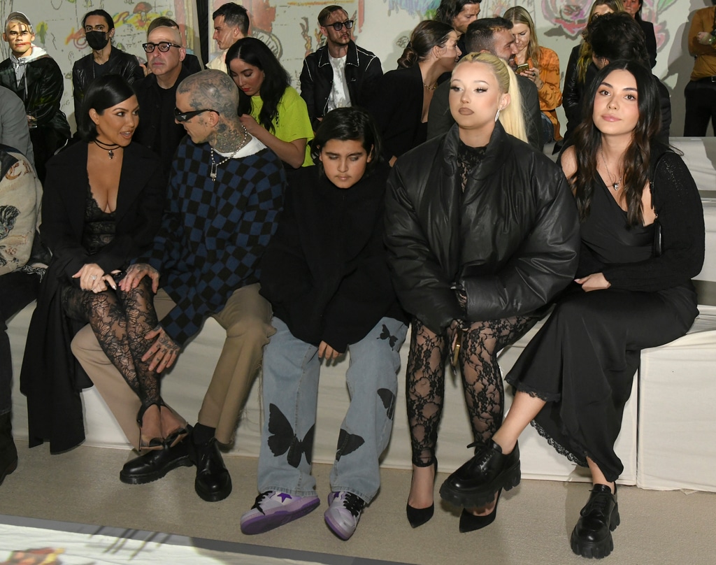 Kourtney Kardashian, Mason Disick, Travis Barker, Alabama Barker, Atiana De La Hoya