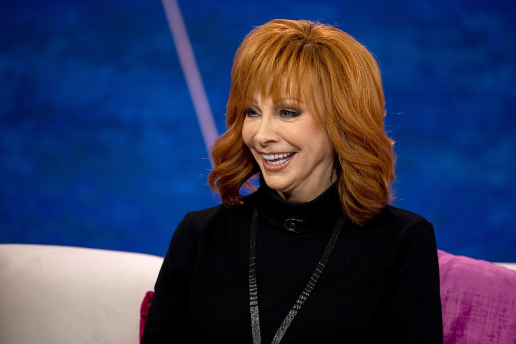 The Voice's Reba McEntire Makes Very "Tricky" Steal From Gwen Stefani