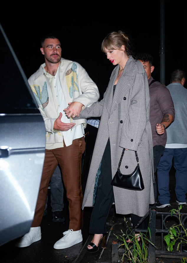 Taylor Swift goes glam in black fur coat and signature red pout for pal  Emma Stone's film premiere - after revealing the TRUTH about timeline of  Travis Kelce romance in Time cover