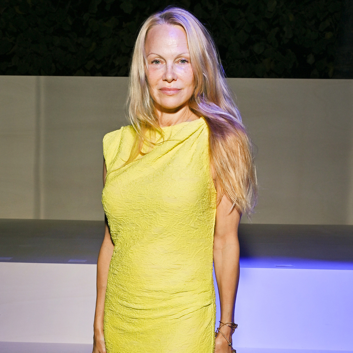 Jamie Lee Curtis Commends Pamela Anderson for Makeup-Free PFW Outing