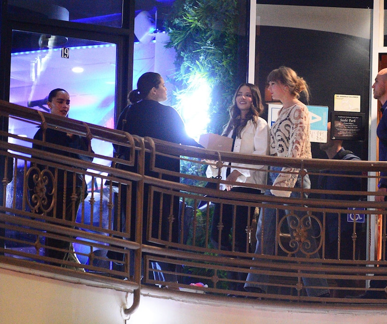 Taylor Swift, Selena Gomez, Zoë Kravitz, Keleigh Teller