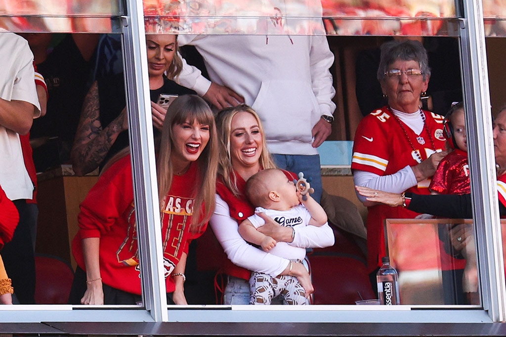 Taylor Swift, Brittany Mahomes, Bronze Mahomes, Kansas City Chiefs Game, October 2023