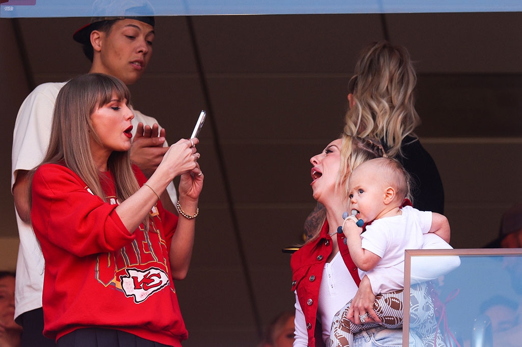 Taylor Swift, Brittany Mahomes, Bronze Mahomes, Kansas City Chiefs Game, October 2023