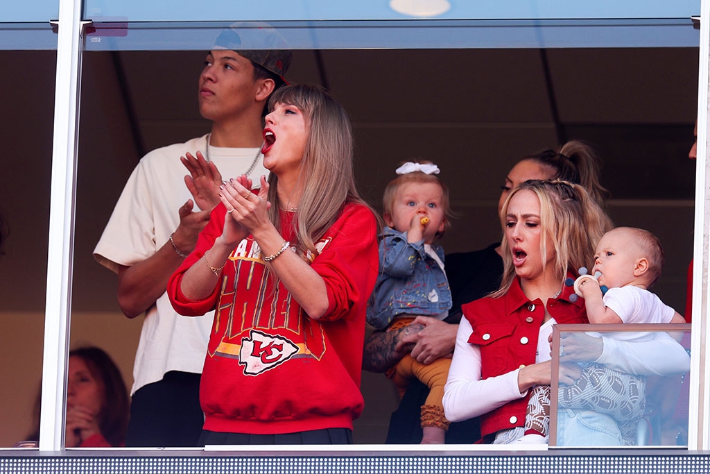 Taylor Swift, Brittany Mahomes, Bronze Mahomes, Kansas City Chiefs Game, October 2023