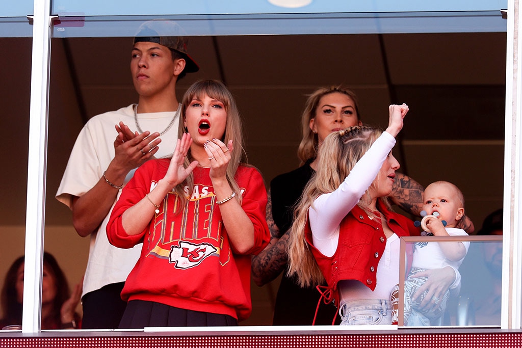 Taylor Swift, Brittany Mahomes, Bronze Mahomes, Kansas City Chiefs Game, October 2023