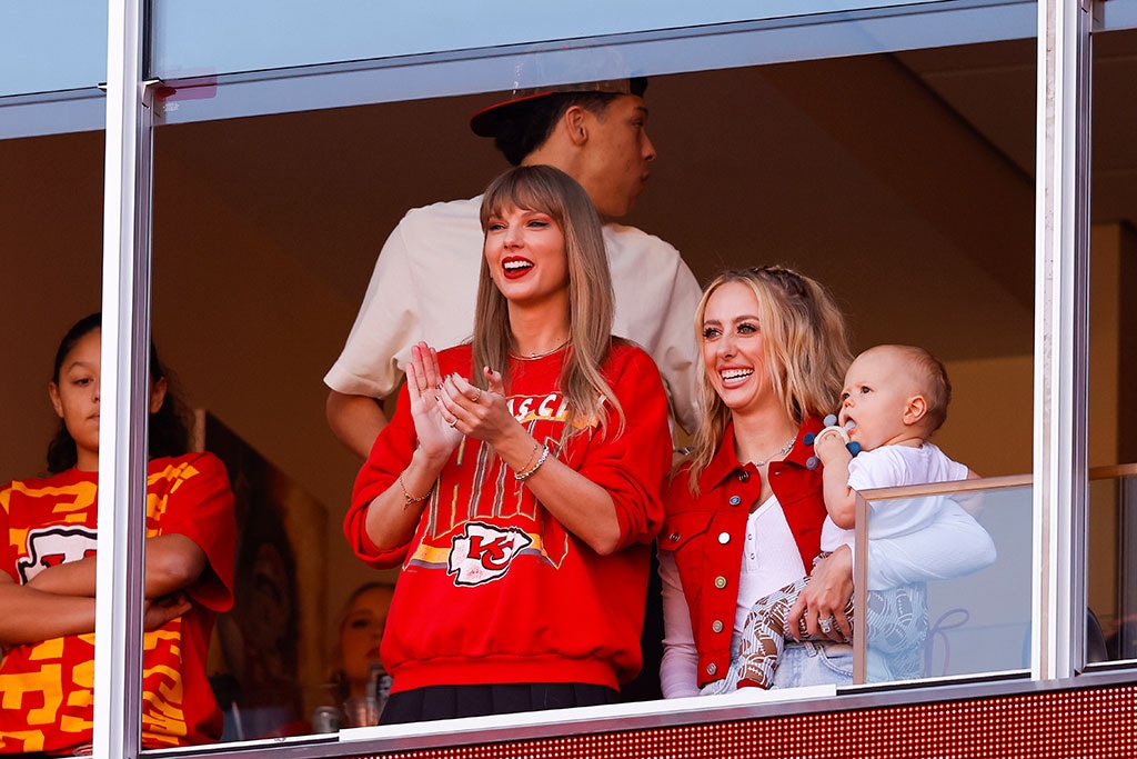 Taylor Swift, Brittany Mahomes, Bronze Mahomes, Kansas City Chiefs Game, October 2023