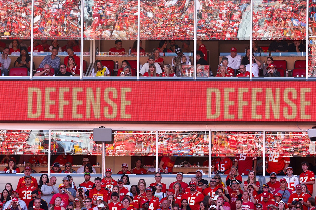 Taylor Swift, Brittany Mahomes, Kansas City Chiefs Game, October 2023