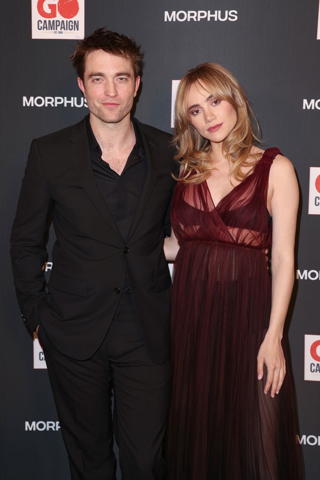 Robert Pattinson và Suki Waterhouse xuất hiện chung hiếm hoi