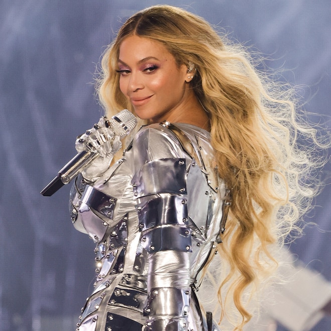 Beyoncé Surprises Fans at Renaissance Film Premiere in Brazil | KIFT ...