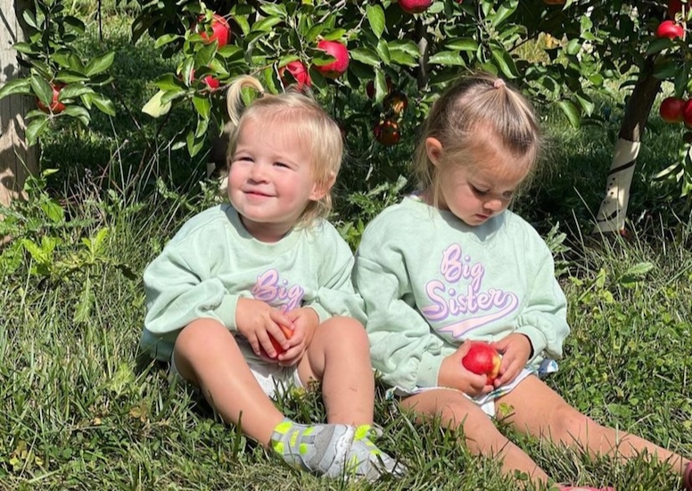 Jason Kelce, Kylie Kelce, Wyatt, Elliotte