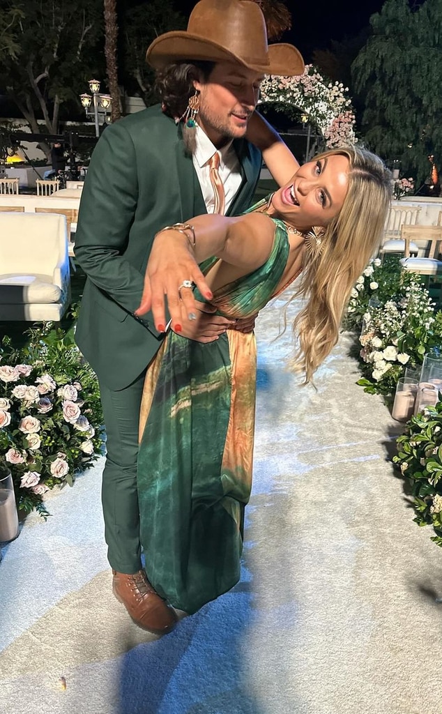 オリンピック選手のノア・ライルズとジュネル・ブロムフィールドが婚約