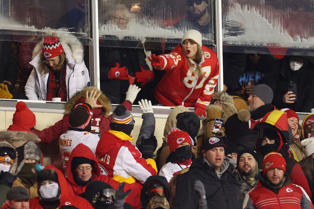 Taylor Swift, Kansas City Chiefs Game, 2024