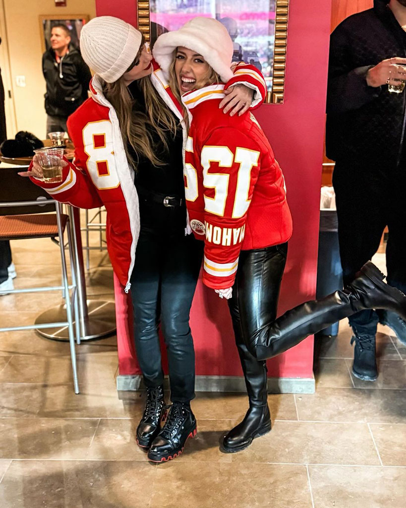 Taylor Swift, Brittany Mahomes, Kansas City Chiefs, Arrowhead Stadium, Instagram, 2024