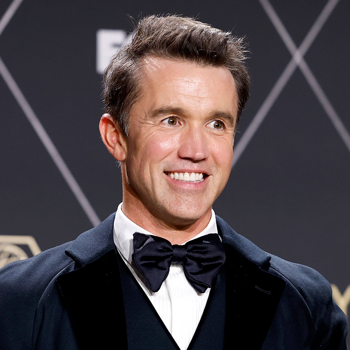 Rob McElhenney Has Priorities While Streaming Eagles Game at the Emmys ...