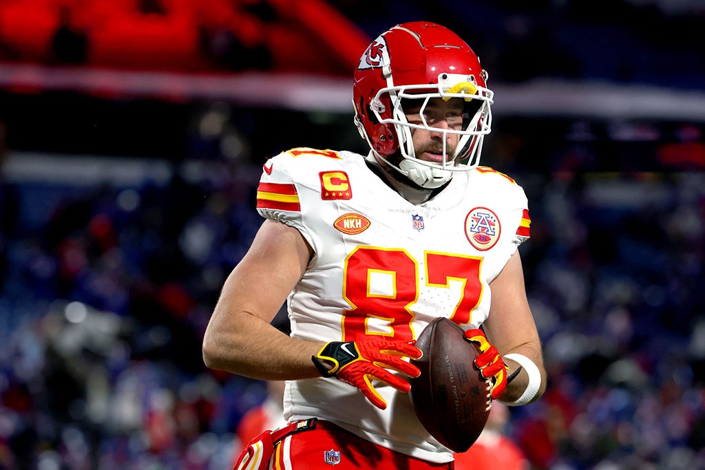 Kansas City Chiefs Owner Addresses Claim That Travis Kelce And Taylor ...