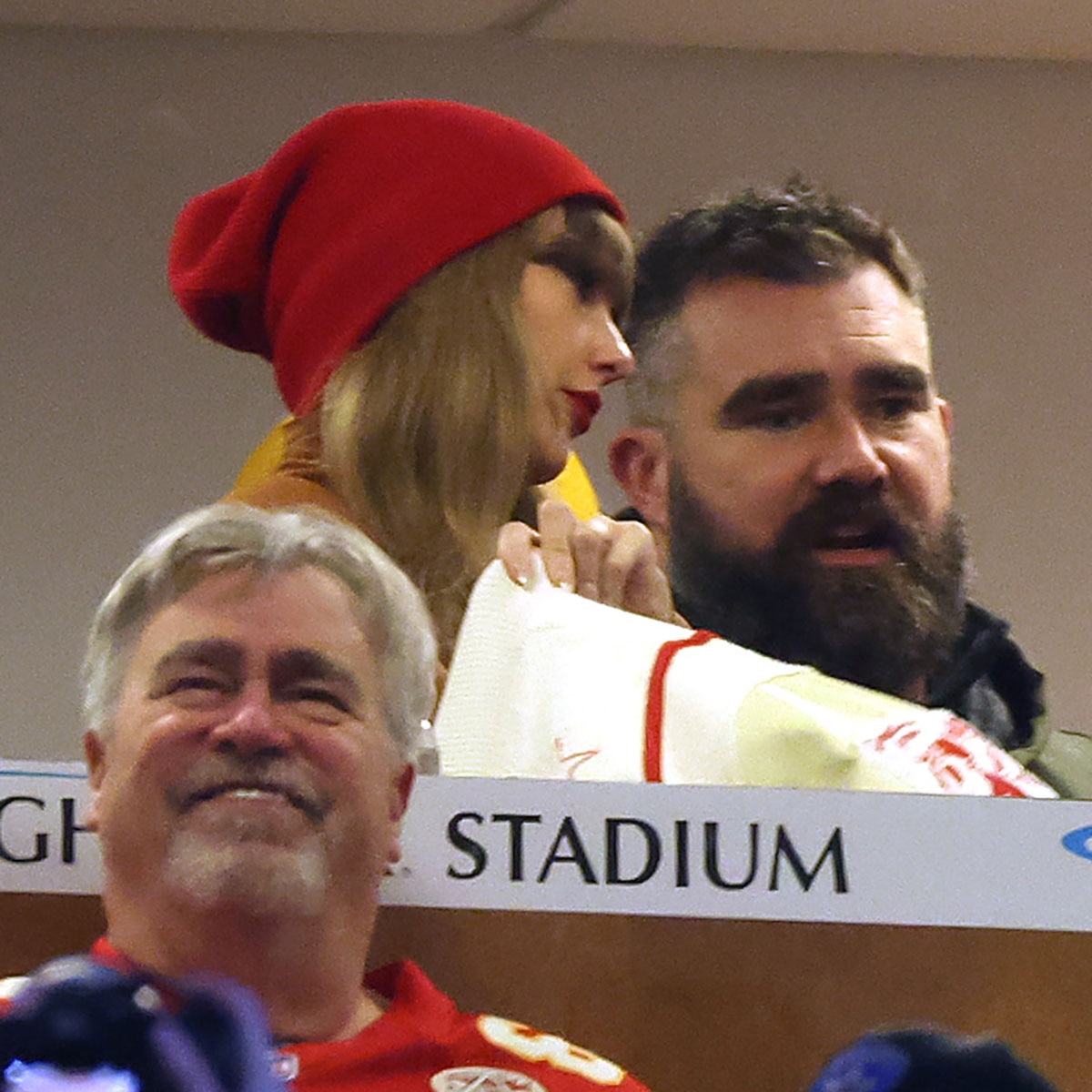 Taylor Swift, Jason Kelce, Ed Kelce, Chiefs, Playoffs, 2024