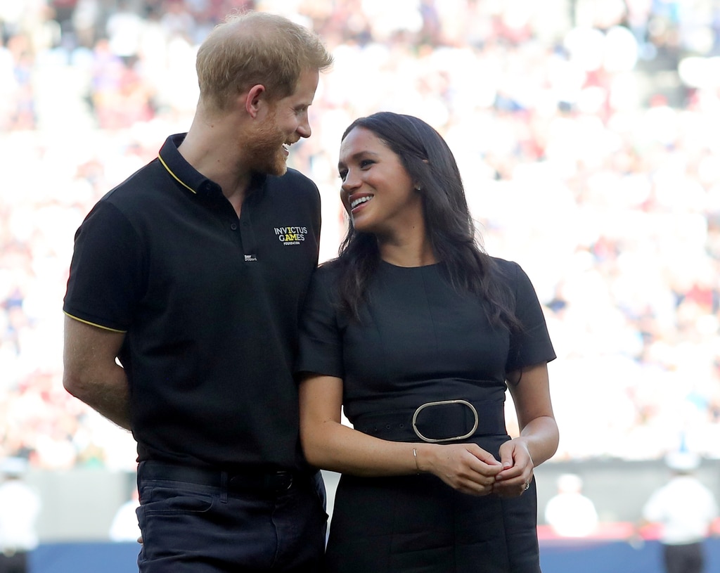 Hoàng tử Harry chia sẻ cách Lilibet theo đuổi Meghan Markle